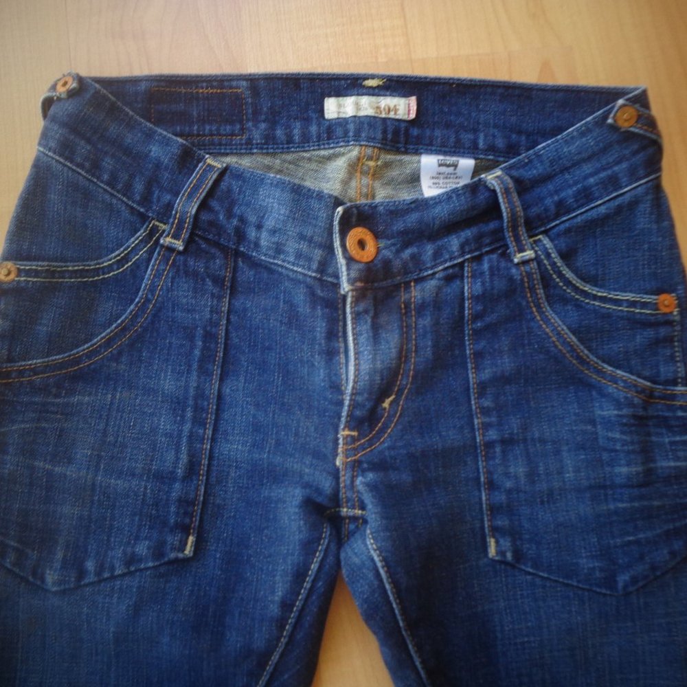 Levi's 504 Slouch Skinny Jean Size 1 Medium Wash